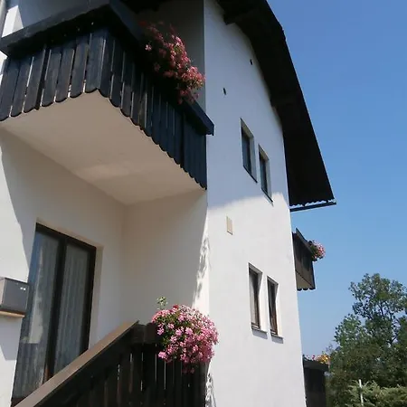 Ferienpension Garni Panzió Sankt Kanzian am Klopeiner See