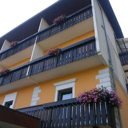 Ferienpension Garni Hubert Rigelnik Bed & Breakfast 3*