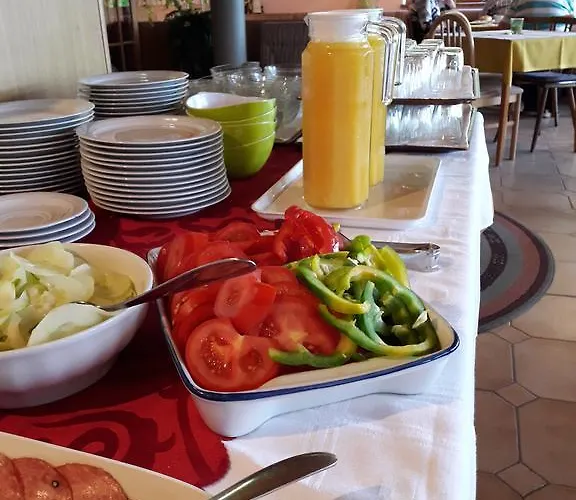 Ferienpension Garni Hubert Rigelnik Bed & Breakfast Sankt Kanzian am Klopeiner See